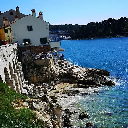 Michaela 4-sterne & Parking * Rovinj