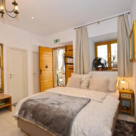 Michaela 4-sterne & Parking *