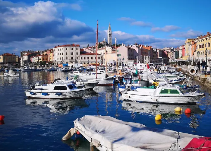Michaela 4-sterne & Parking Rovinj