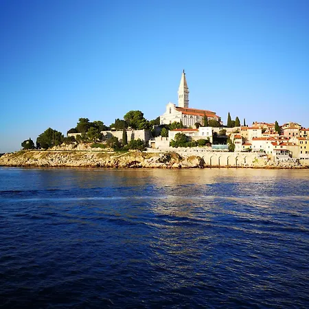 Michaela 4-sterne&parking Apartment