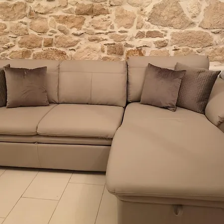 Michaela 4-sterne&parking Apartment *