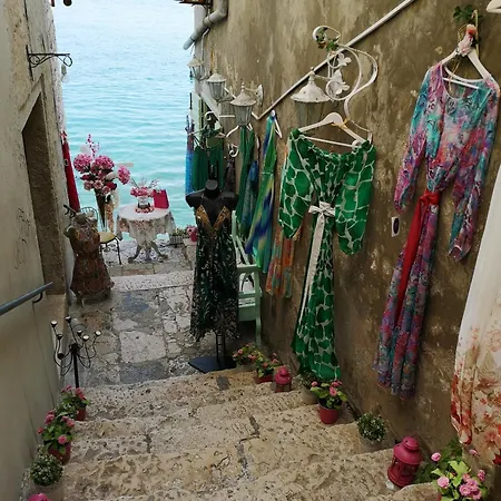 Michaela 4-sterne&parking Rovinj