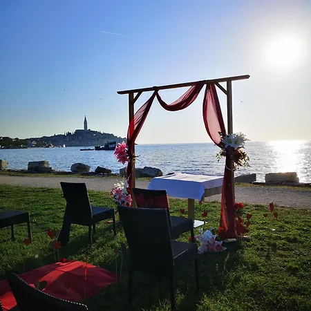 Michaela 4-sterne&parking Apartment