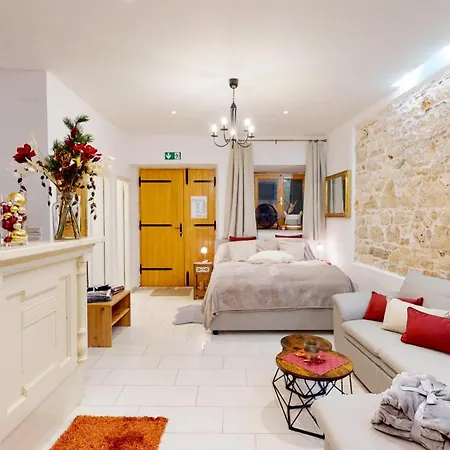 Michaela 4-sterne&parking