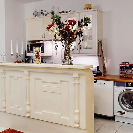 Michaela 4-sterne&parking Apartment *