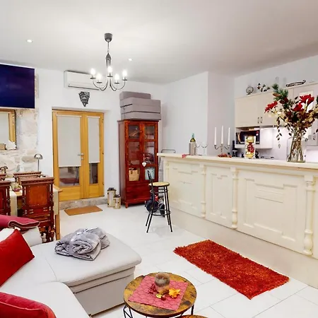 Daire Michaela 4-sterne & Parking Rovinj
