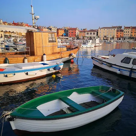 Michaela 4-sterne & Parking Daire Rovinj