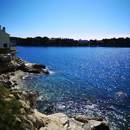 Michaela 4-sterne & Parking Daire Rovinj